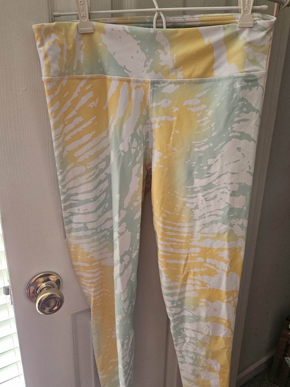 Girls' Pastel Yellow & Mint Print Leggings